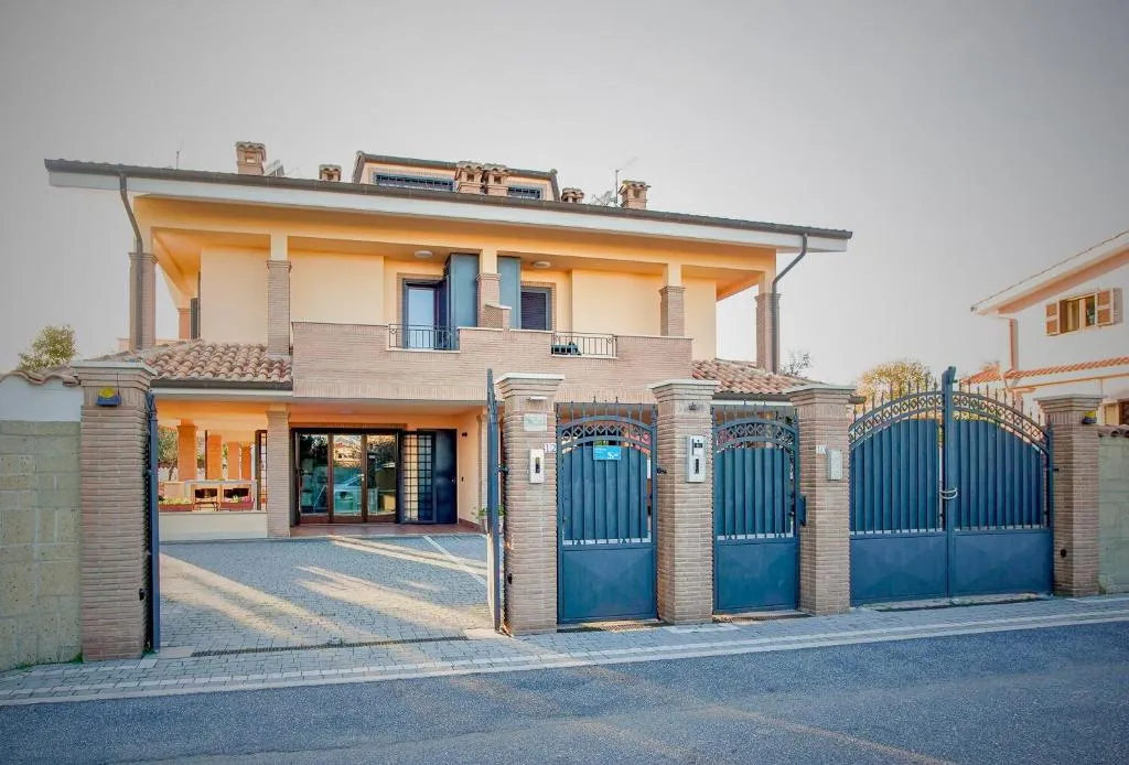 SIGIS HOTEL - Fiumicino, hotel in Fiumicino