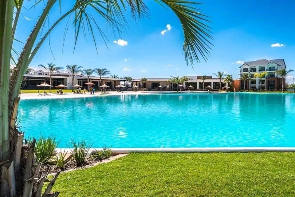 The Blyde Crystal Lagoon Cologne4, Pretoria