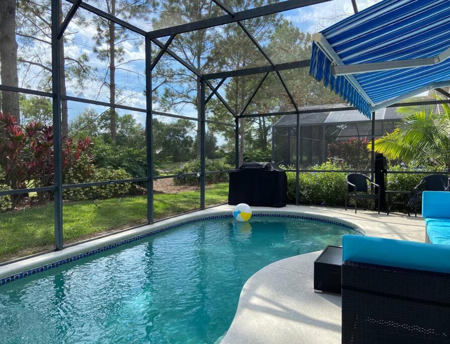 Slice of Paradise 2.0- Golf Course View Villa, Haines City