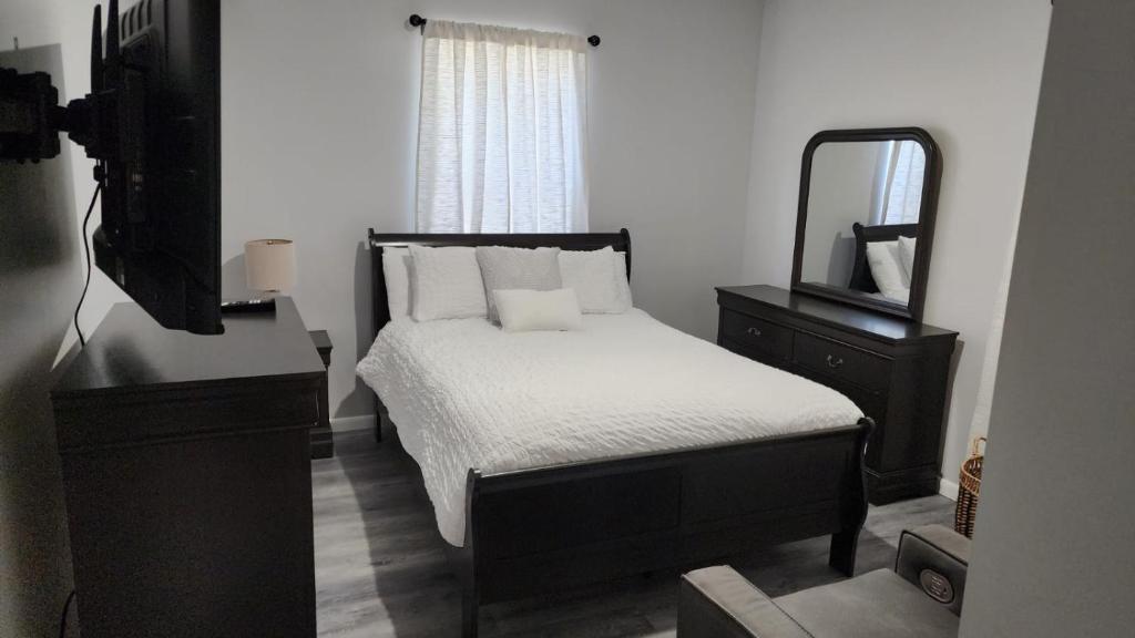 Comfortable Apartment, Irvington