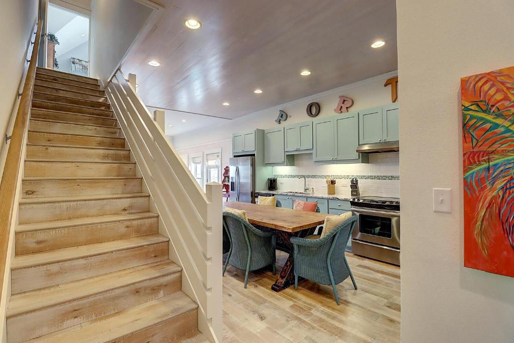 Endless Summer TC 2302, Port Aransas