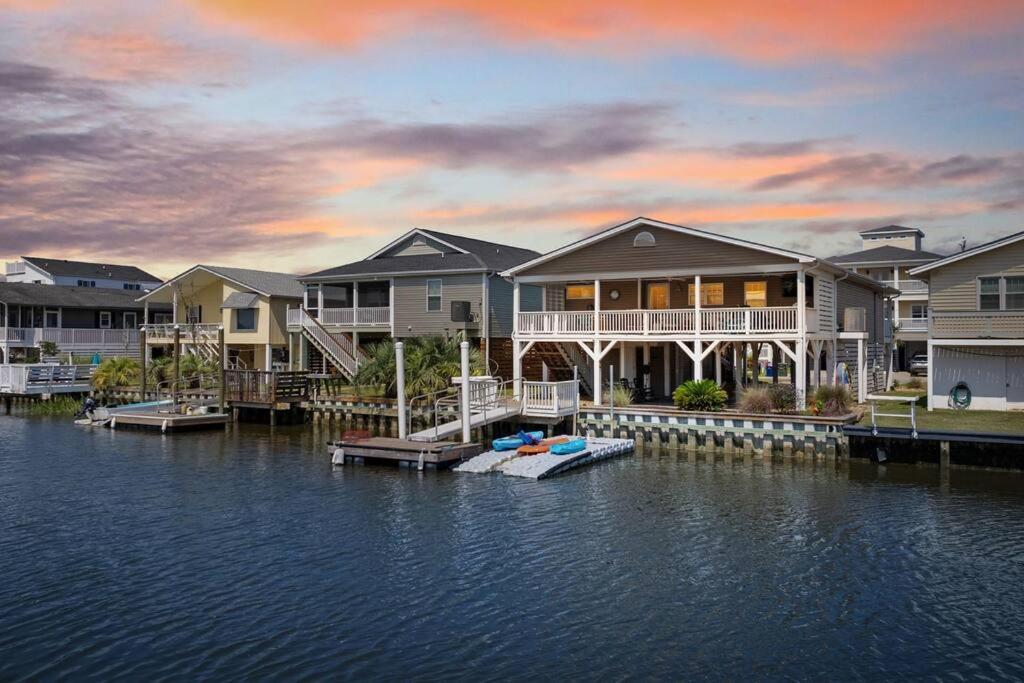 The Dock House-Private Dock-Two Blocks to Beach, Myrtle Beach