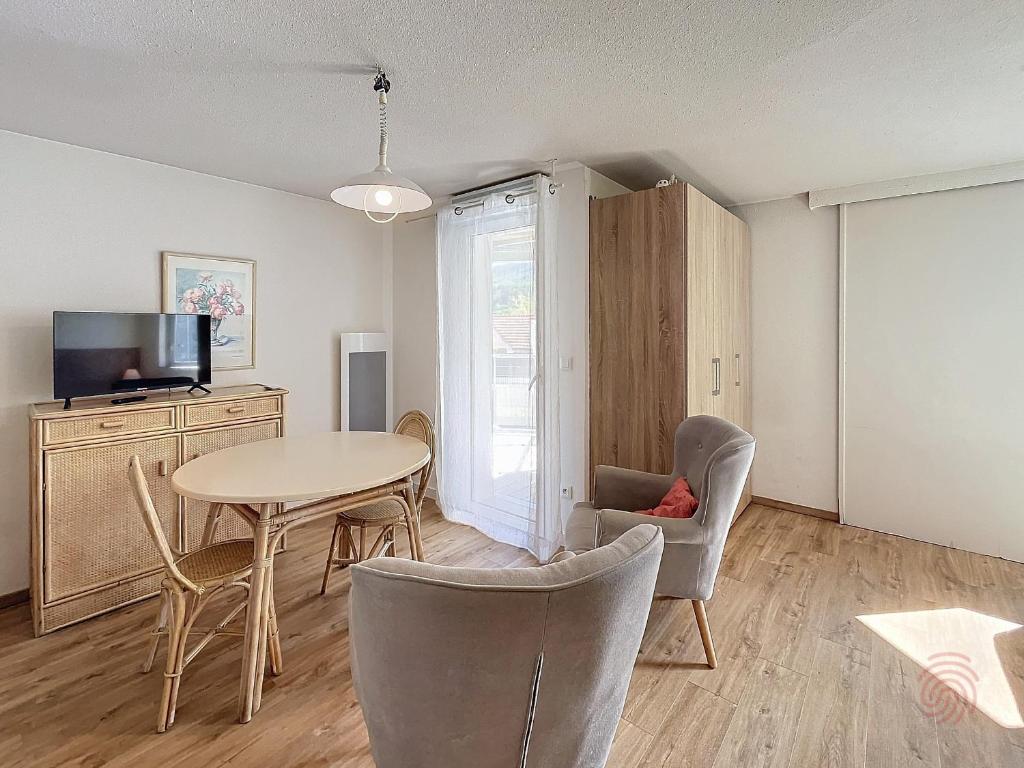 Studio avec terrasse, proche thermes et centre, animaux acceptés, wifi inclus, Lamalou-les-Bains - FR-1-451-66 - 4