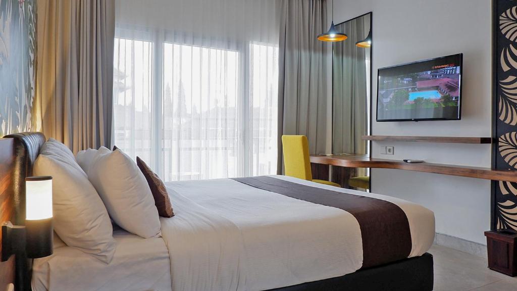 Front One Inn Magelang Front One Inn Magelang - Modern vibes at a friendly price