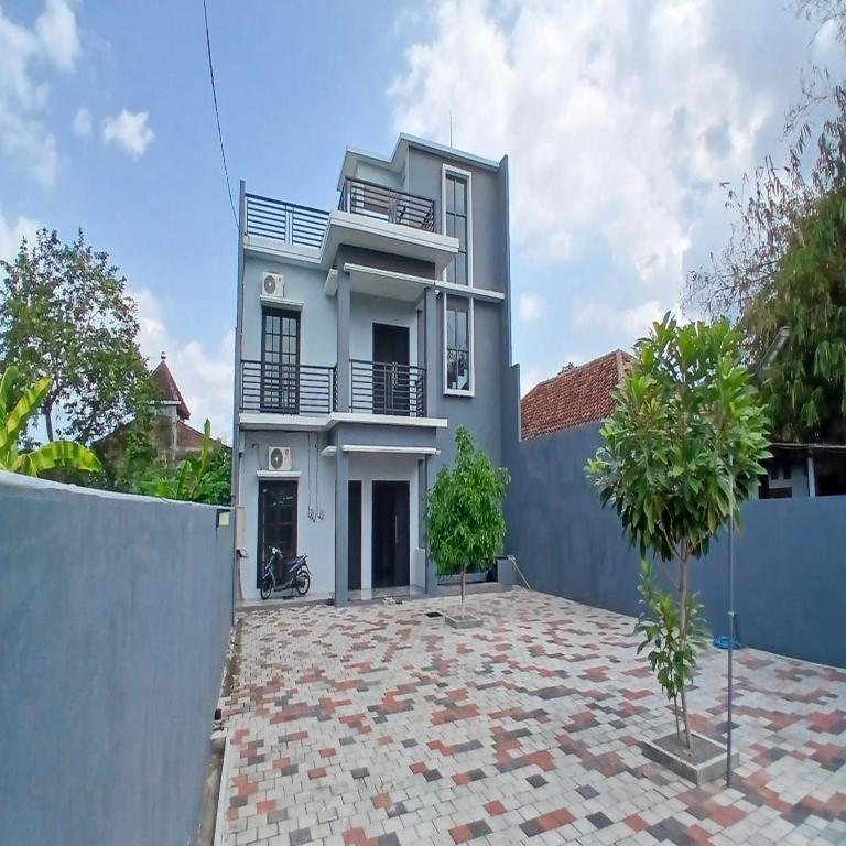 RedDoorz at Griya Athaya Maguwoharjo Yogyakarta, Seturan