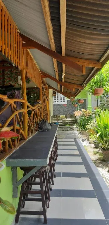 Laggaita Beach Homestay & Tourist Culinary Centre Mentawai, hotel in Tuapejat