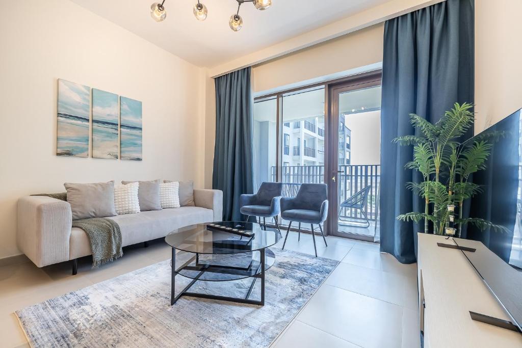 Exquisite 1BDR apartment in Creek with Pool View, Дубай