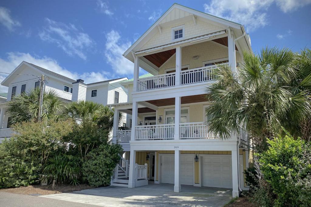 Sea Esta by Sea Scape Properties, Wrightsville Beach
