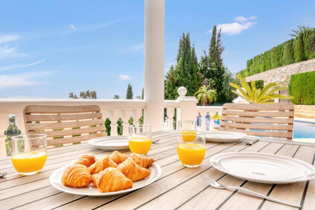 Exclusive Villa With Panoramic Sea Views - 5