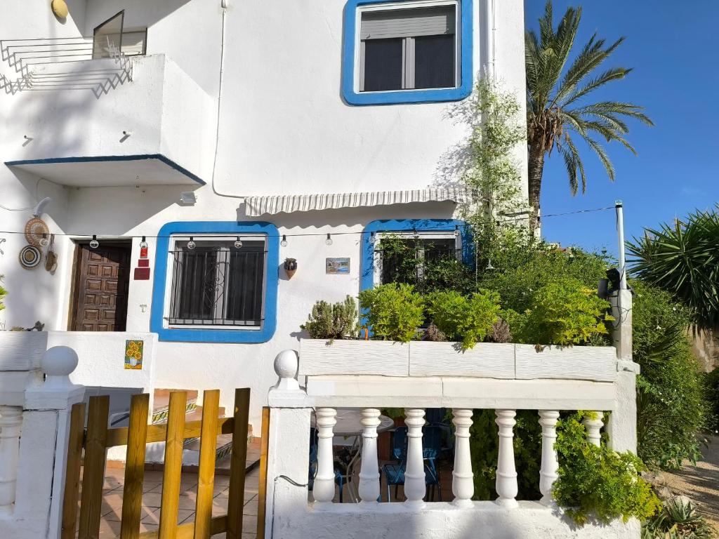 La Sirenita N Casa Adosada a 100 m de la playa con arena fina - 1
