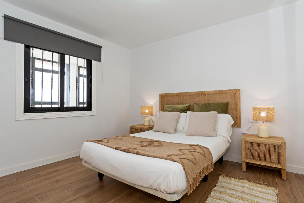 Luxury Ocean Views 2BR House - Private Parking - 3