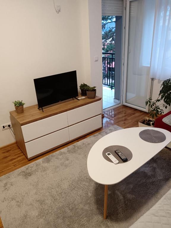 Stan na dan Vojo, Bratunac