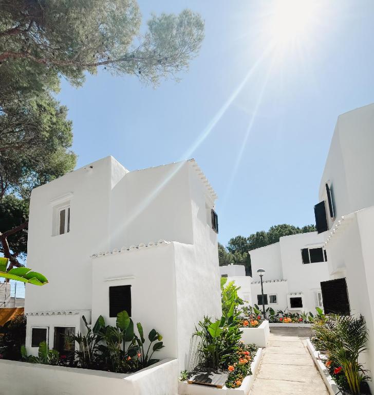 FERGUS Style Punta Arabi — Hotel building in Es Canar, Balearic Islands