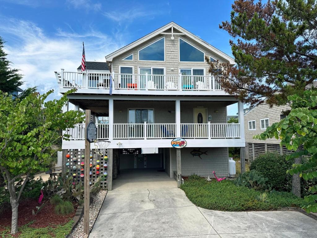 OS746B - Carolina Rose, Corolla