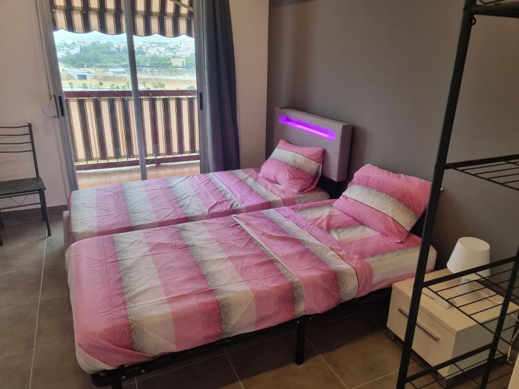 F3 ,appartement climatisé neuf, magnifique vue sur mer et aéroport, proche tram et gare sncf 1 min,aéroport 3 minutes, 3 rooms, new AC apartment, magnificent sea and airport views, close to tram and SNCF train station 1 min, airport 3 min - 4