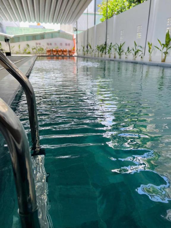 スイミングプール