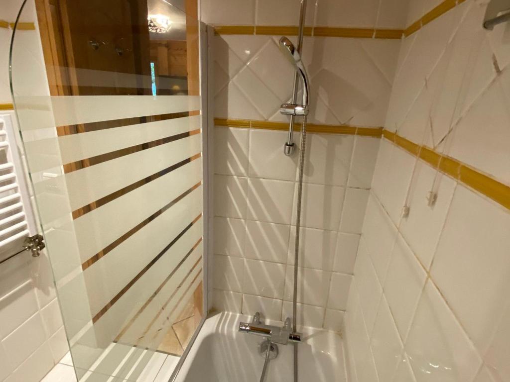 Appartement 2 pièces à Méribel Village avec accès piscine et parking - FR-1-411-946 - 4