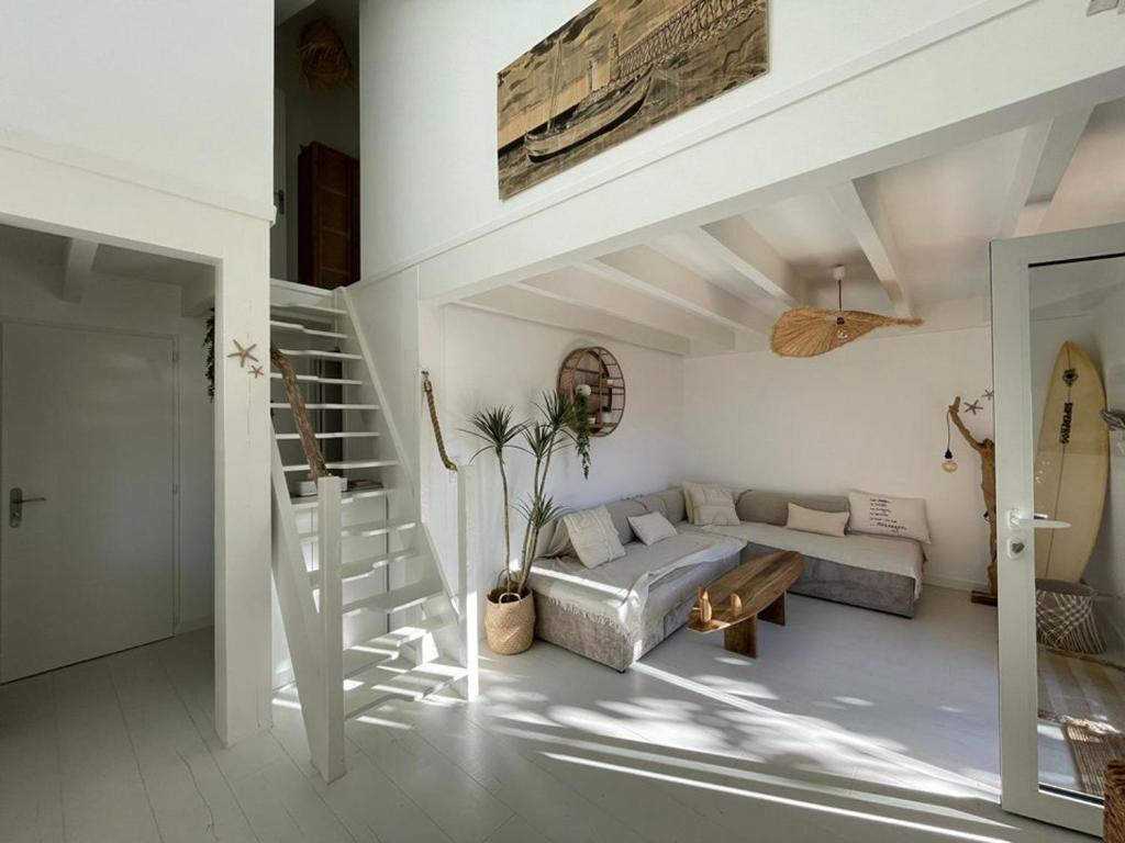 Villa rénovée avec accès plage, clim, WiFi, parking - FR-1-413-248 - 4