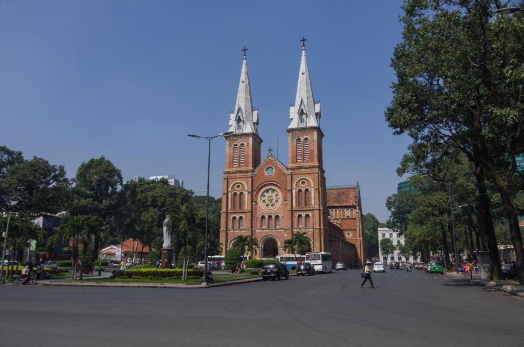 Tuan Viet Hotel Dinh Tien Hoang