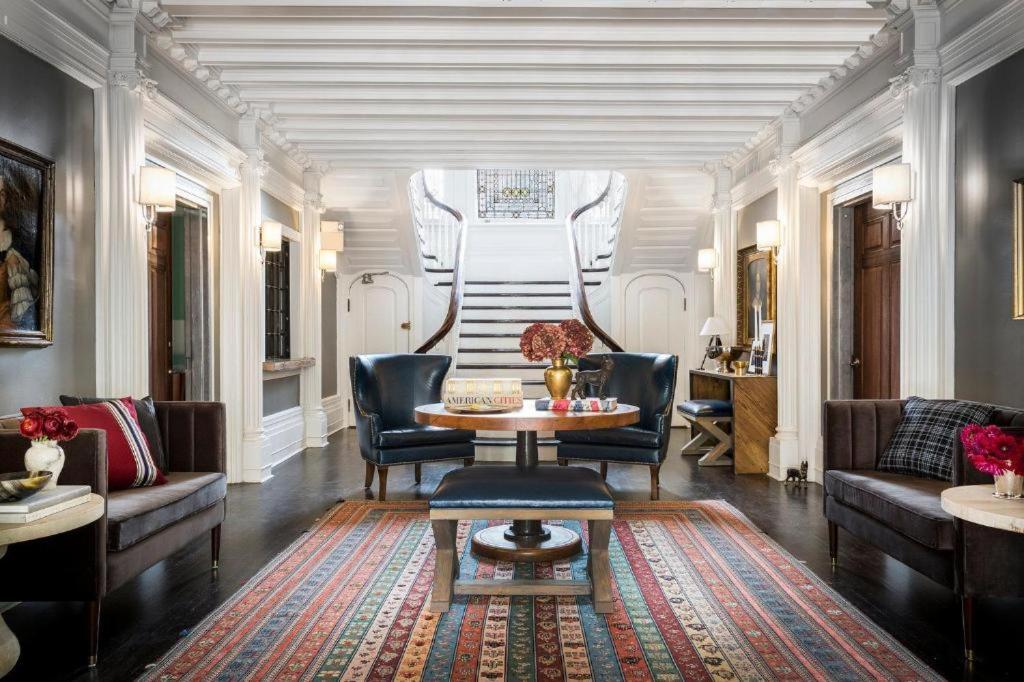 The George Montclair, Montclair