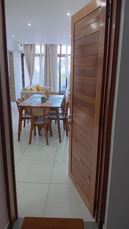 kensington Square Apartment 12, Flic-en-Flac