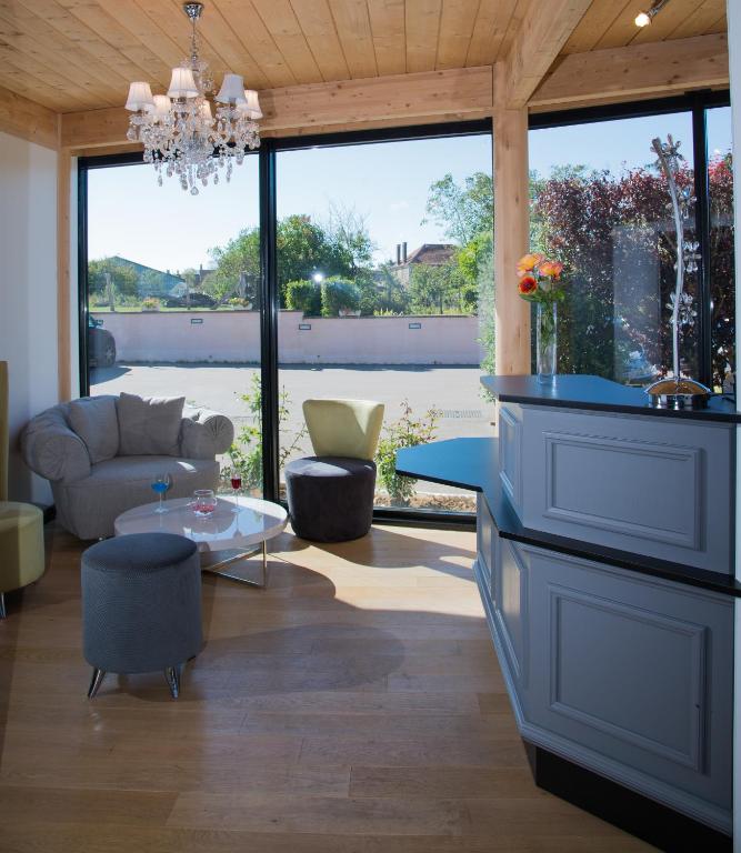 Aux Maisons, The Originals Relais 外観