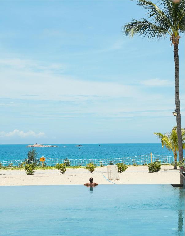 スイミングプール