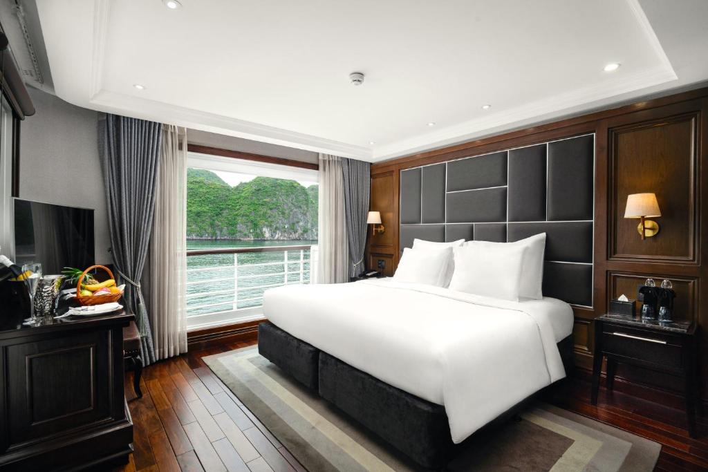 Ambassador Signature Cruise &#8211; Lan Ha Bay