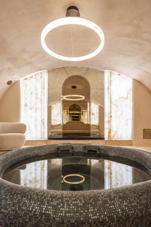 Hôtel Singulier Bordeaux - Boutique Hôtel & Spa Anne Semonin, hotel in Bordeaux