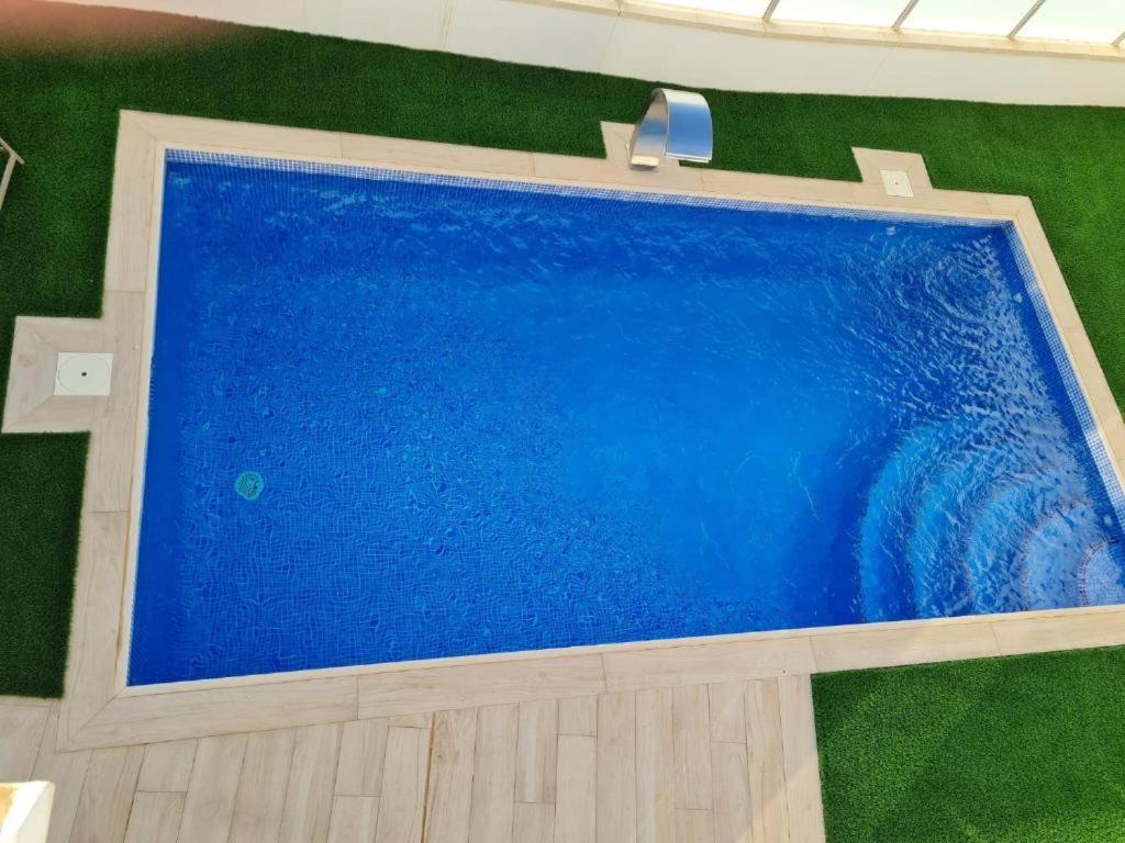 PANORAMISCH modern vakantiehuis in Finestrat bij Benidorm met 3 slaapkamers, gelegen op de 1ste lijn met privézwembad en omheinde privétuin, zicht op zee, de bergen met 'Kilómetro Vertical del Puig Campana' en op de skyline van Benidorm City en Finestrat - 5
