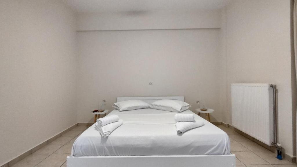 Messinian Aura, Arkhondikón