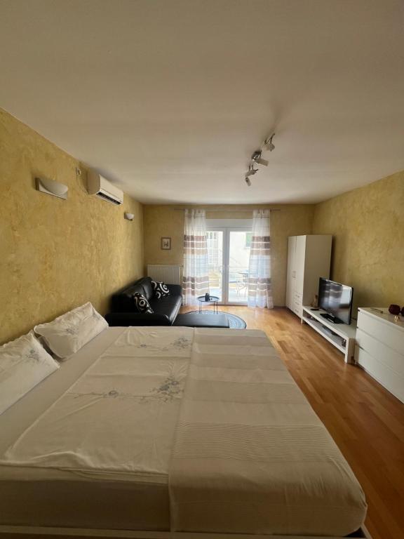 Apartments Malin - 2