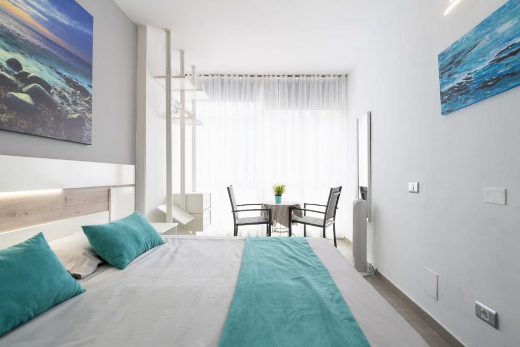 1st Line Pretty Studio Las Canteras - 2