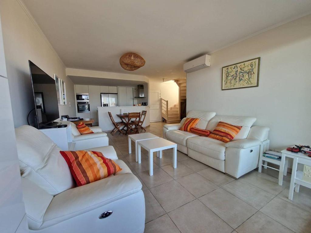 Charmant appart climatisé 2 chambres avec terrasse et cuisine équipée - FR-1-100-344 - 4