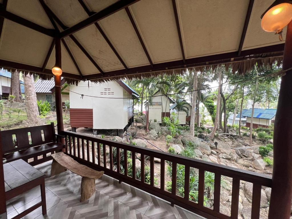 Smile Bungalows