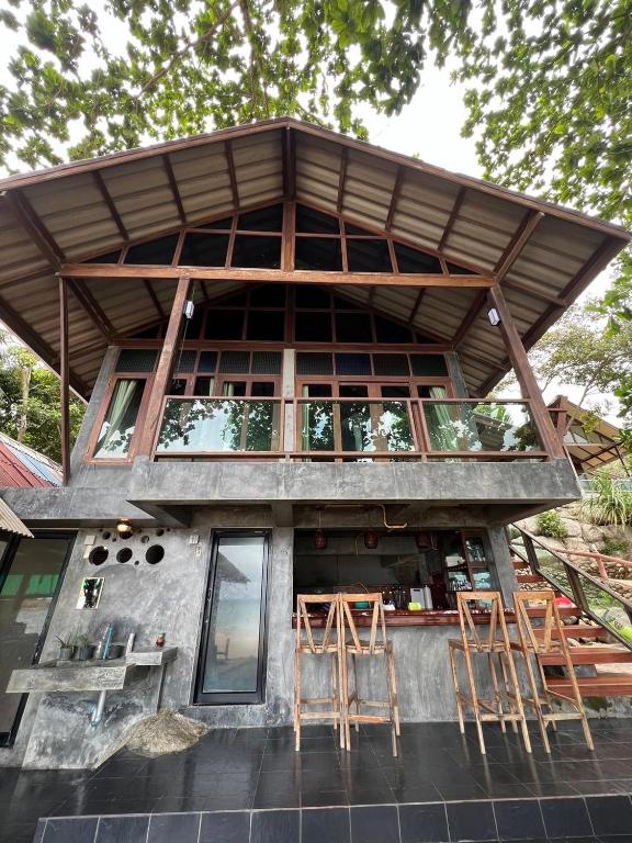 Smile Bungalows