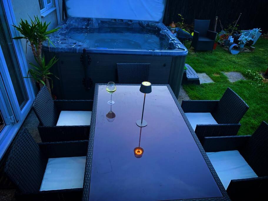 Hydrotherapy House for relaxation, Southampton