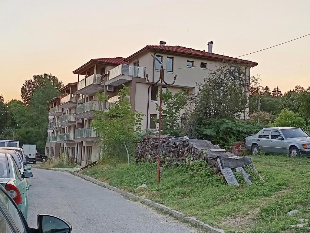 Ваканционно студио Трявна, Trjavna