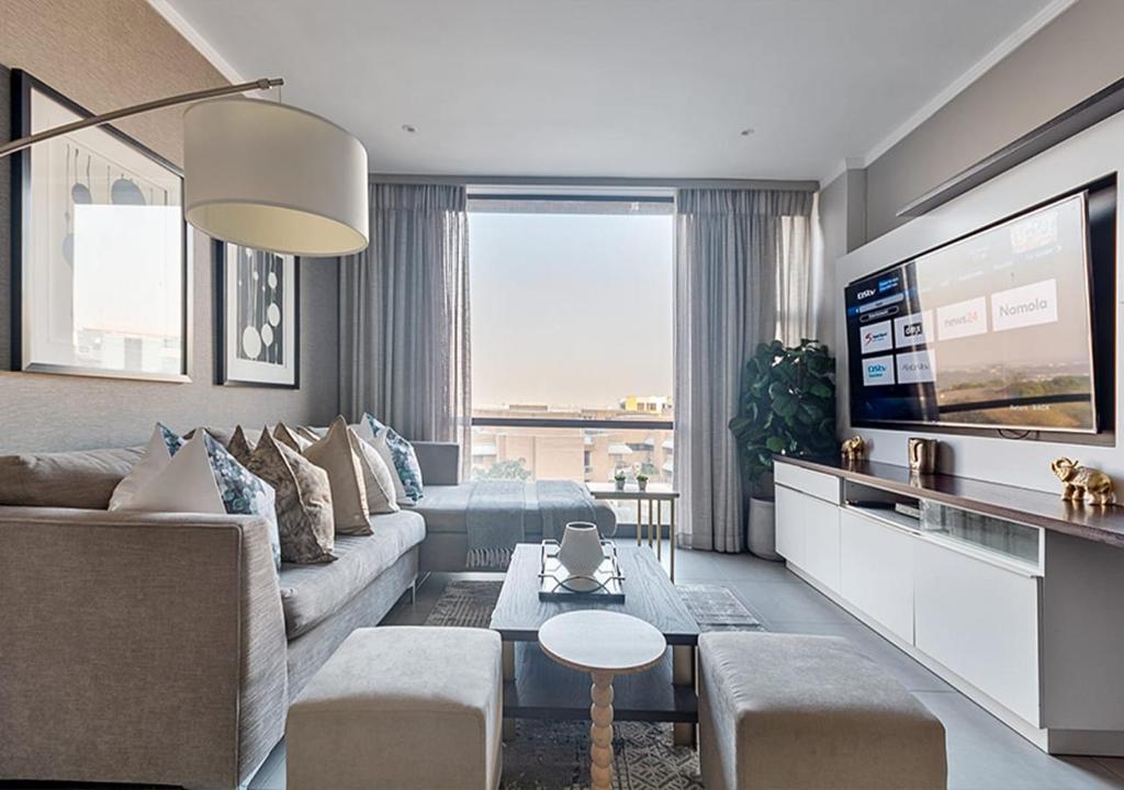 Masingita Towers Elegant Apartment Power & Water Backup, Johannesburg