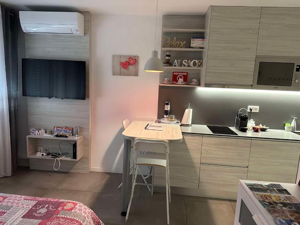 Djokovic's Apartment - 4