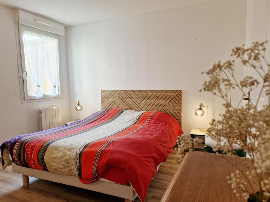 Votre cocon avec baignoire et Wifi à 15 min à pied du centre d'Amiens, Amiens