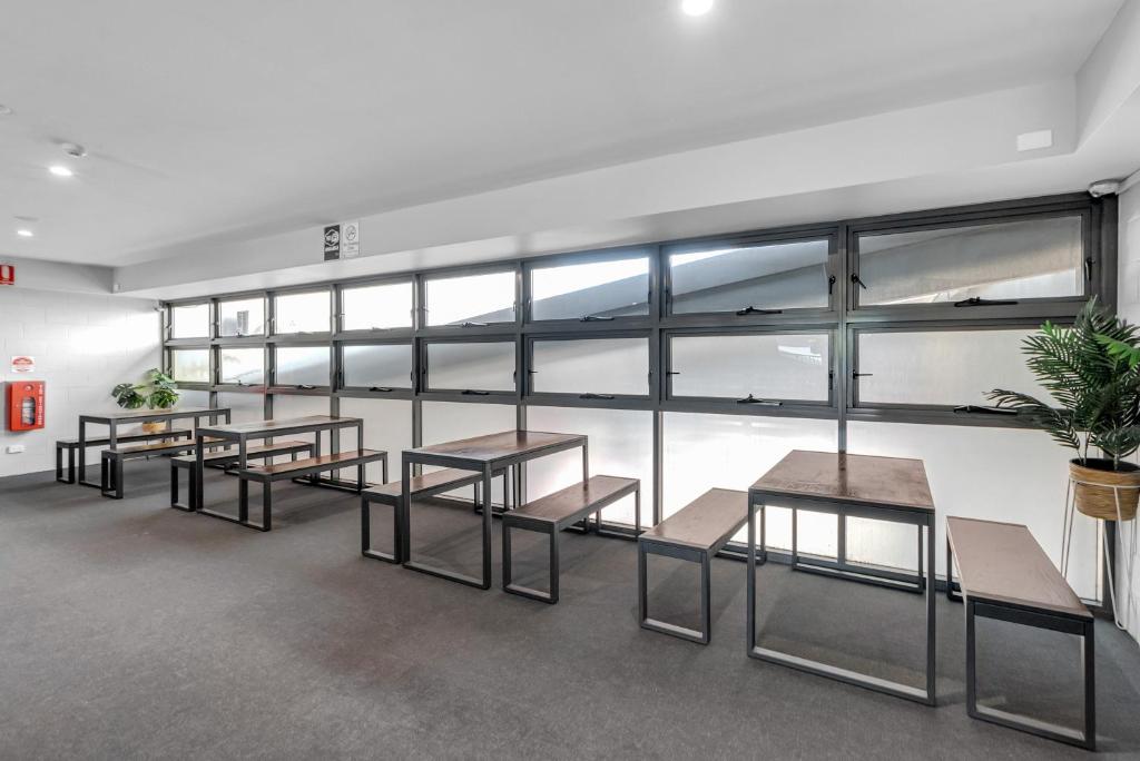 Shared lounge/TV area