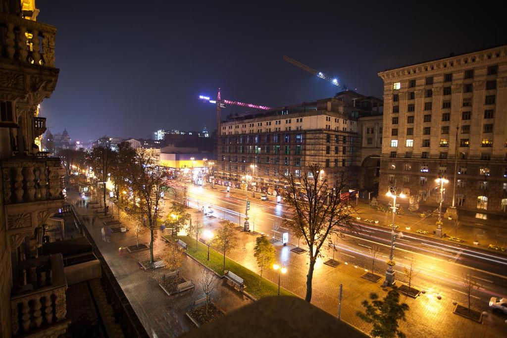 Apartment On Khreshchatyk 21 photo