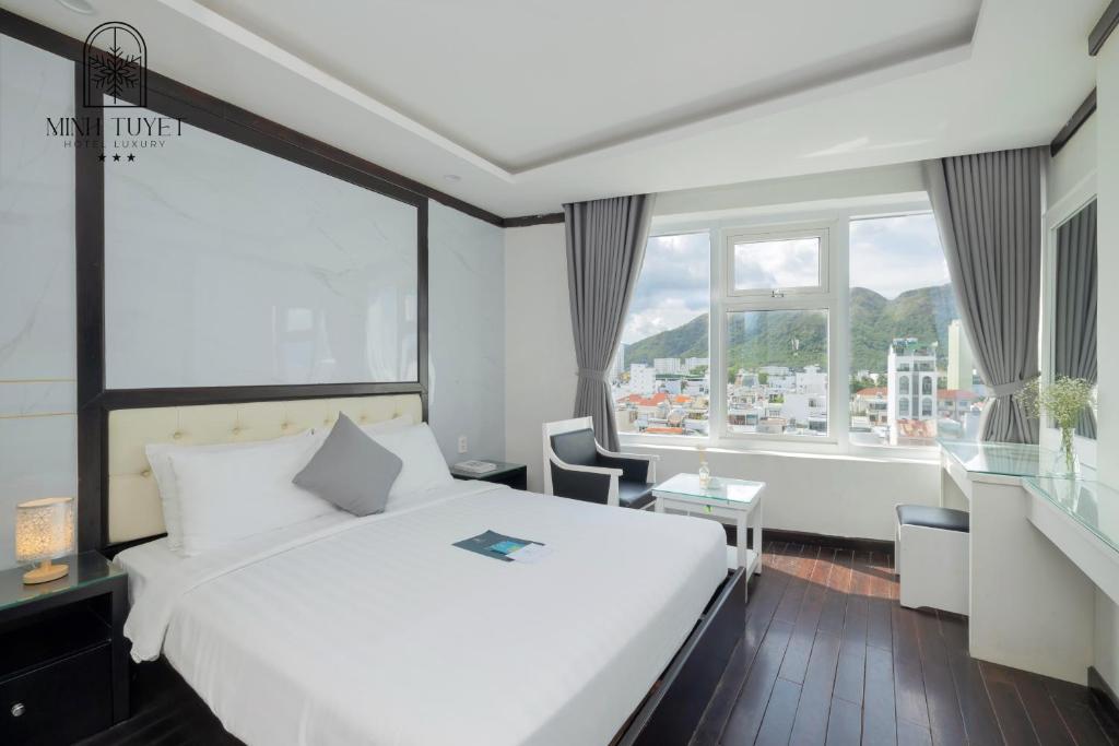 Minh Tuyet Luxury Hotel