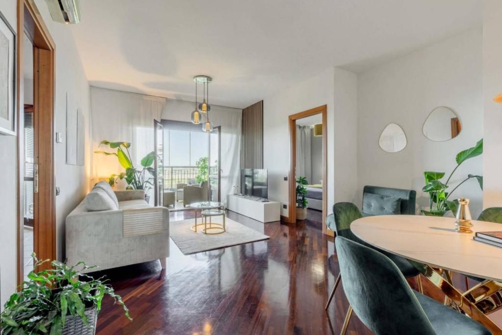 Luxury Boutique Apartment - 5
