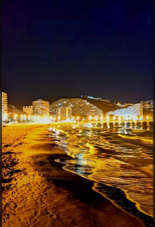 Cerca del mar, ascensor, descuentos semanales 4 personas - 4