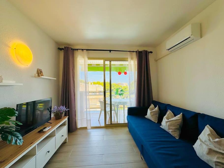 Renovado y moderno espacio con piscina y vistas - 4