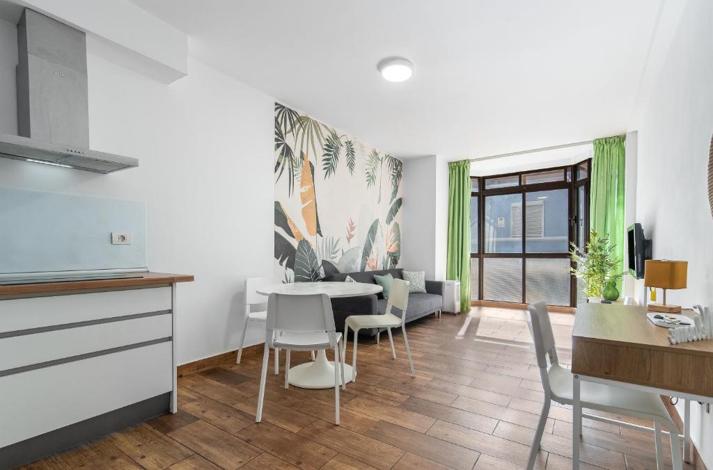 Home2Book Cute Design Apt Las Canteras Beach, Guanarteme