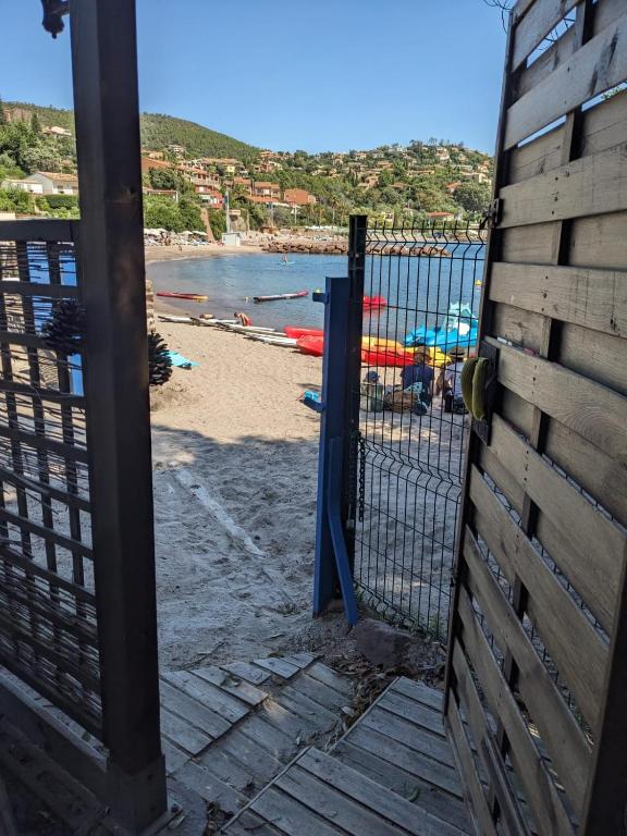 Magnifique loft sur la plage Life is a Beach GuestHouse - 4