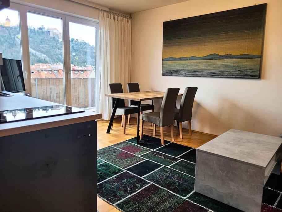 Ferienwohnung mit Aussicht - 2